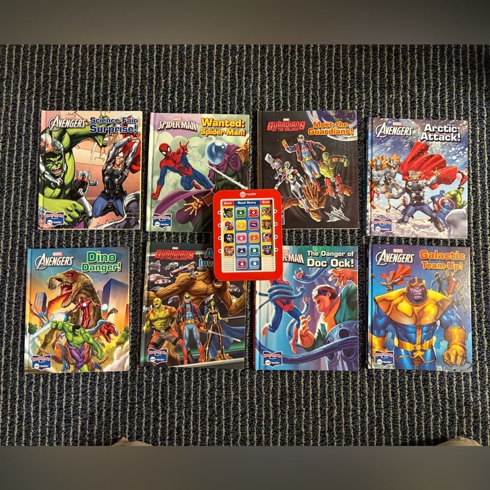 Marvel Electronic + 8 Book Library Box Set Hardback Me Reader Spider-Man Hulk